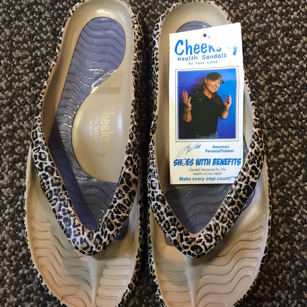 Cheeks flip flops